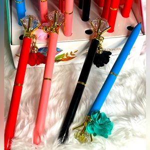 NWOT Crystal Diamond COLORFUL flower charm black ink Pen